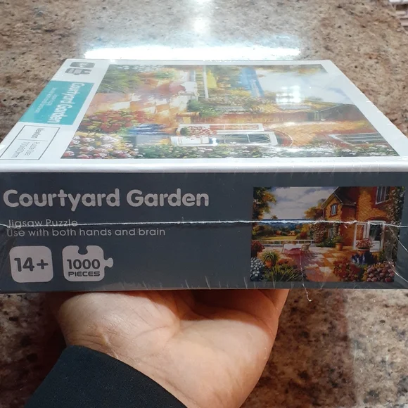 COURTYARD GARDEN JIGSAW PUZZLE. 1000 PIECES - Picture 2 of 5